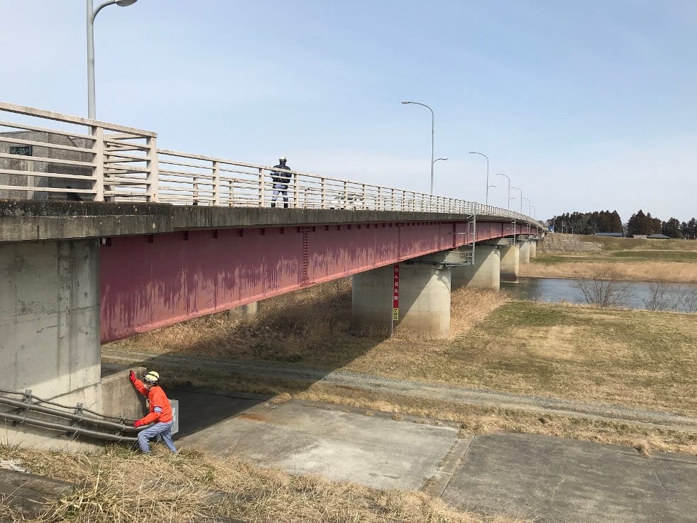 橋の点検の実施風景
