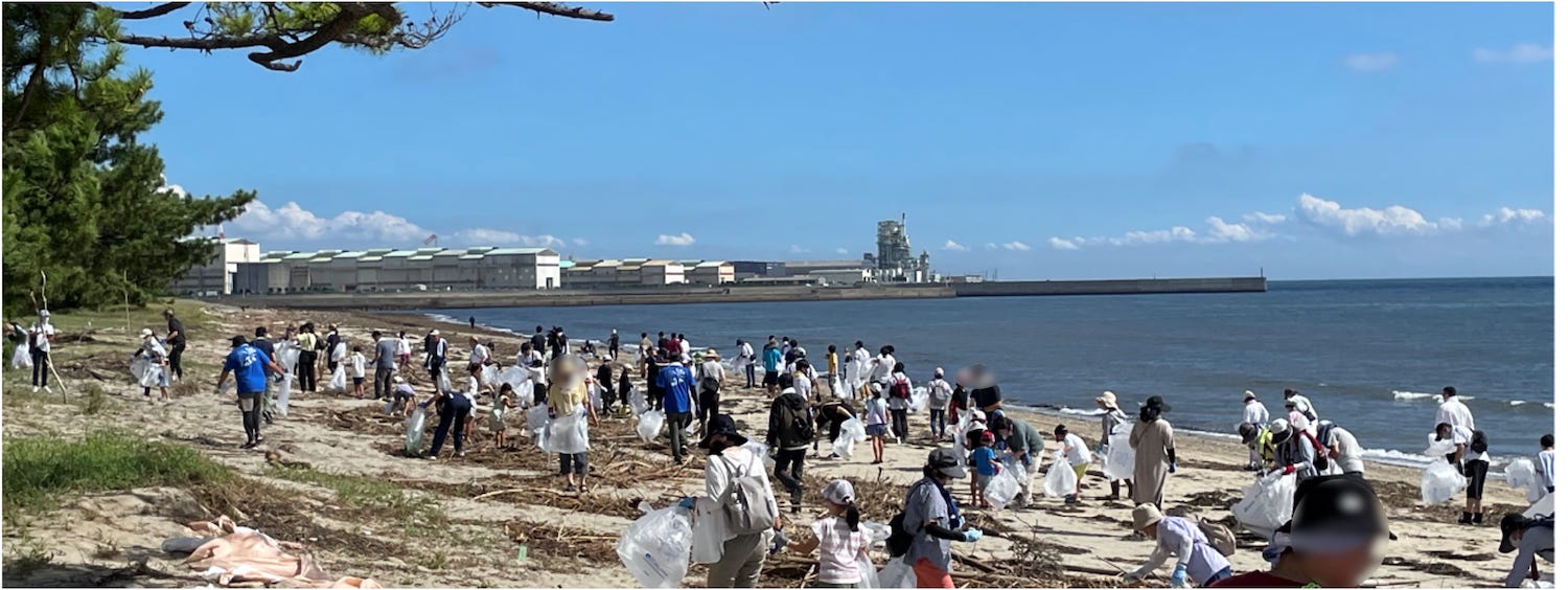 津の香良洲(からす)海岸清掃活動に参加